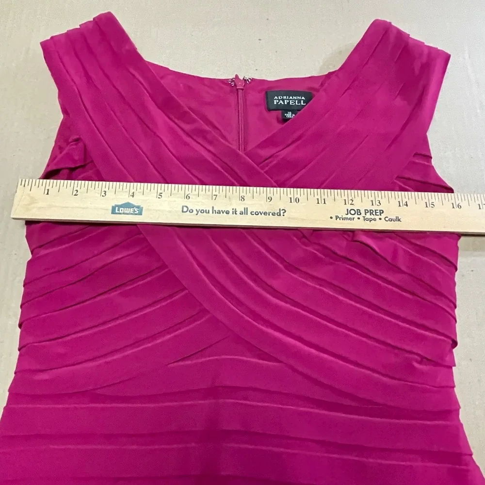 Adrianna Papell Body Con Magenta Tiered Bandage Style Dress Knee Length Size 10